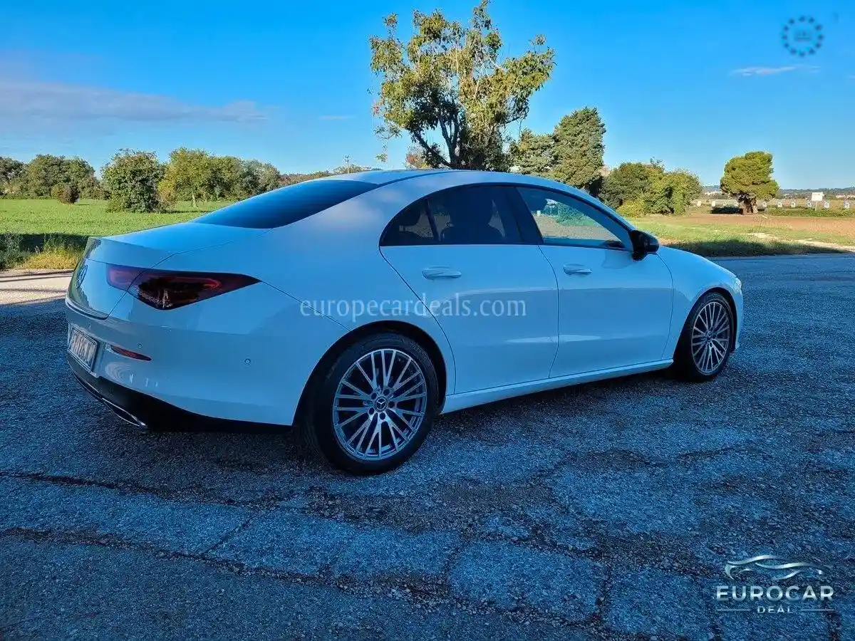 Mercedes-Benz CLA 200