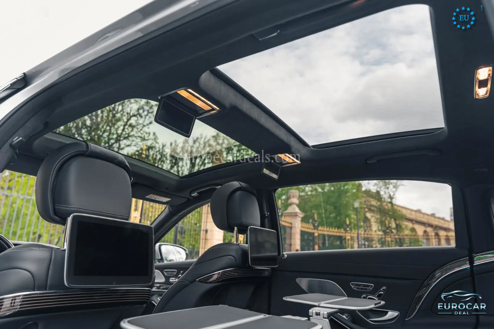 Mercedes-Benz S 560
