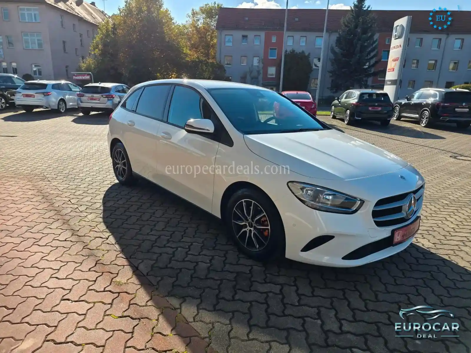 Mercedes-Benz B 180