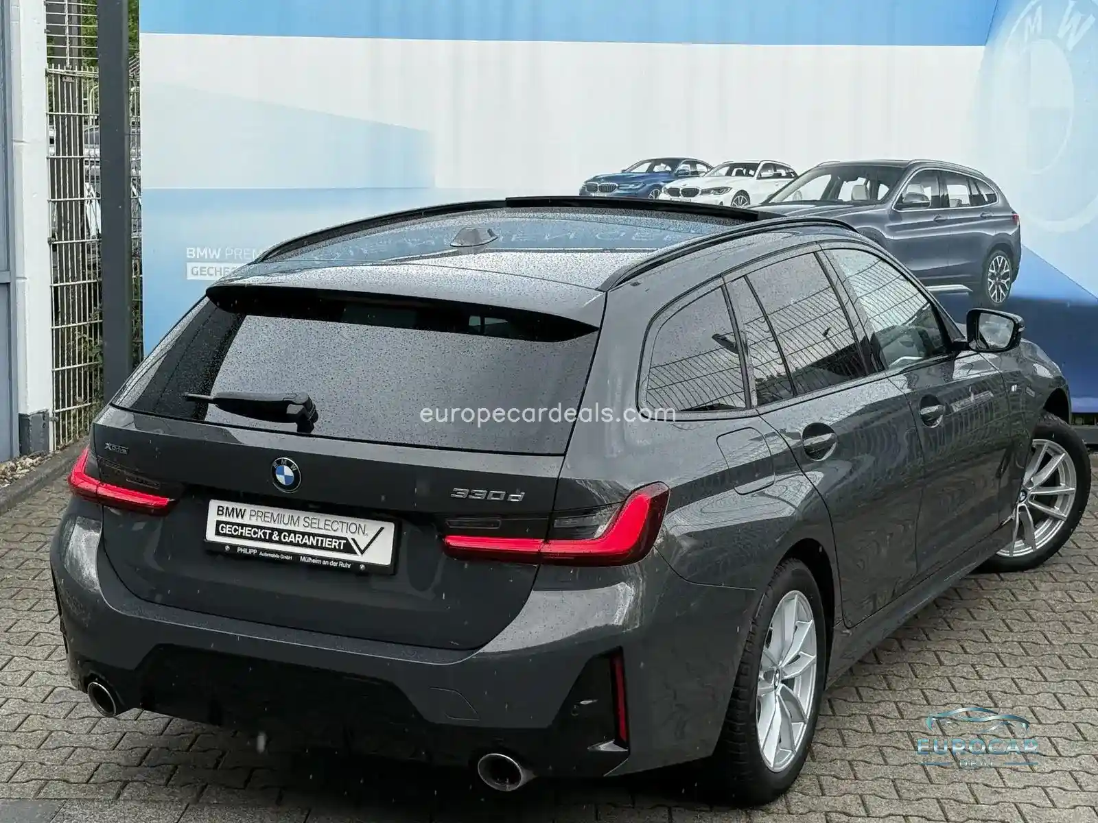 BMW 330