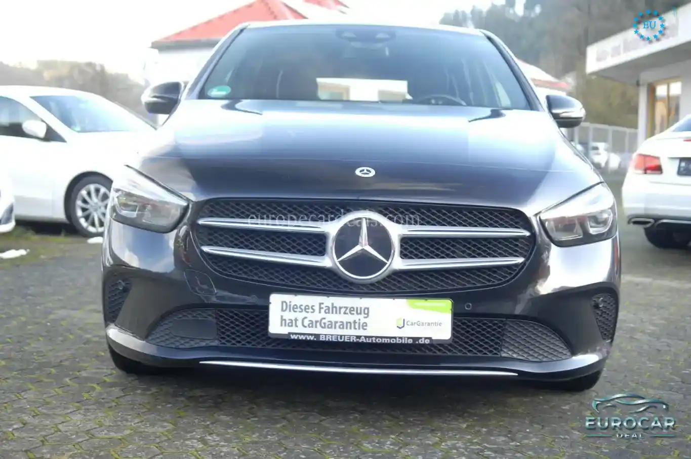 Mercedes-Benz B 180