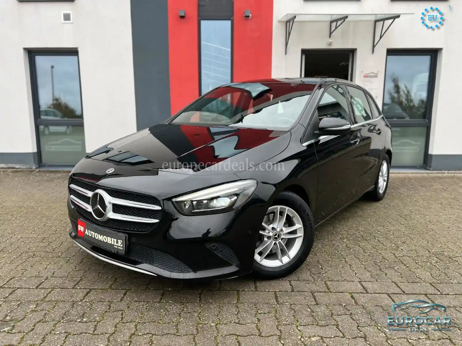 Mercedes-Benz B 180