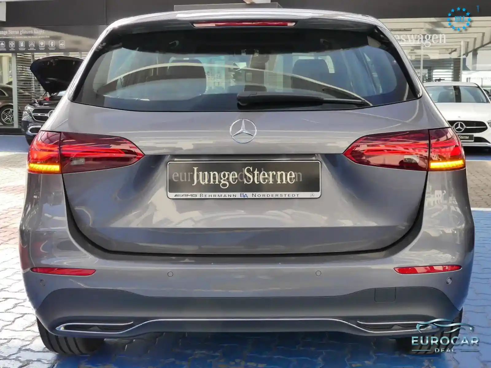 Mercedes-Benz B 200