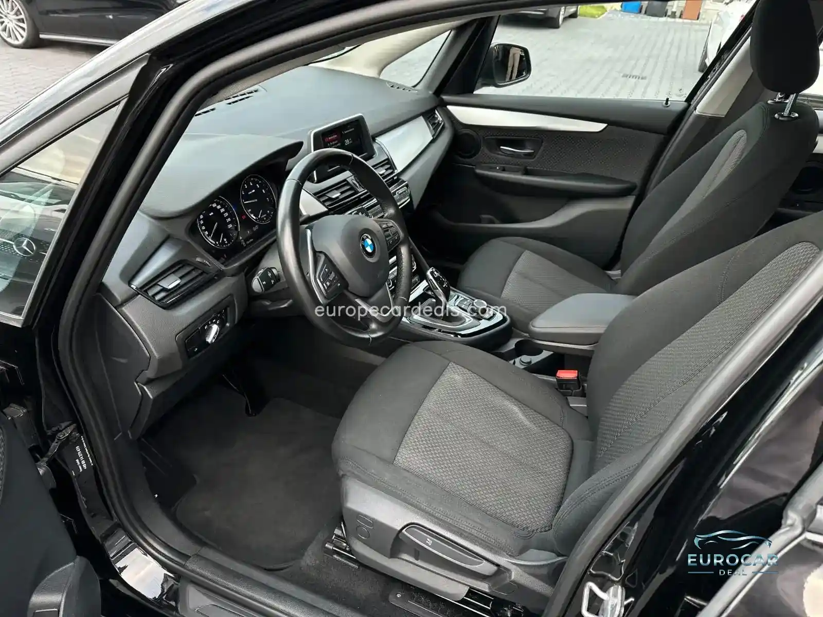 BMW 218