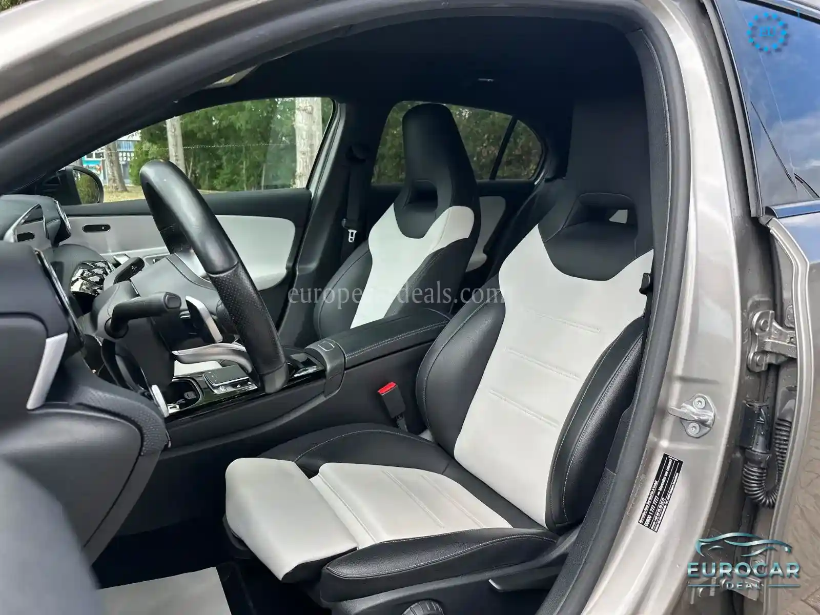 Mercedes-Benz A 220