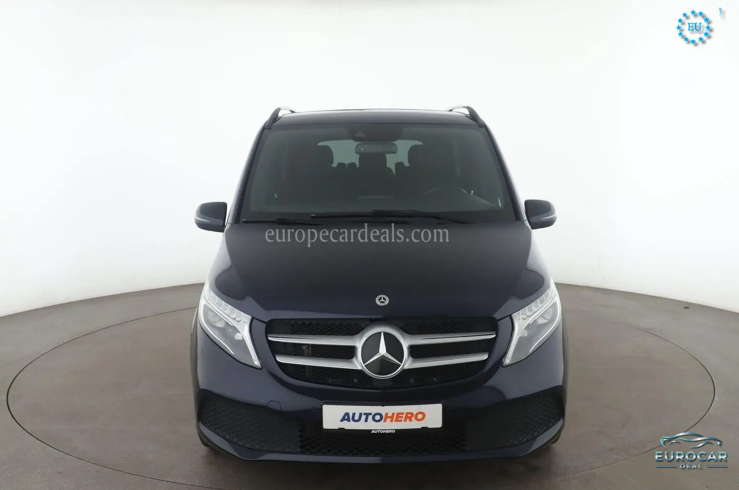 Mercedes-Benz V 220