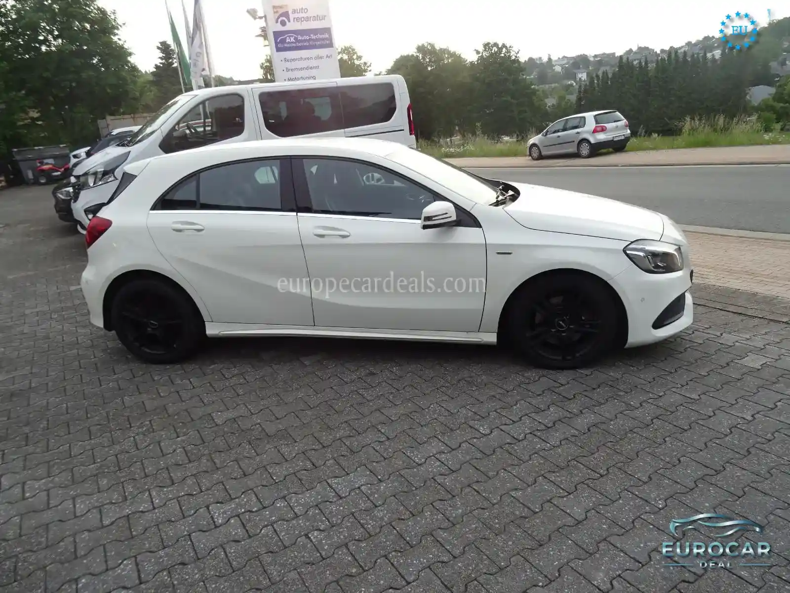 Mercedes-Benz A 220