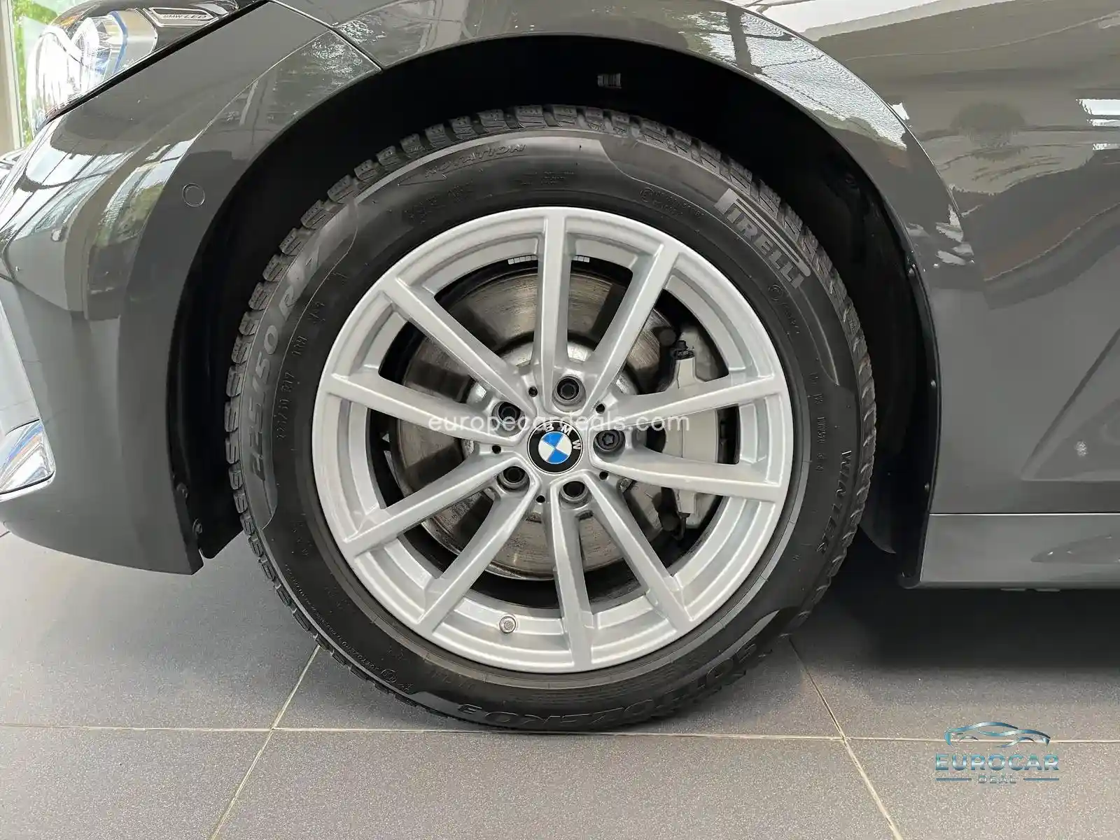 BMW 330