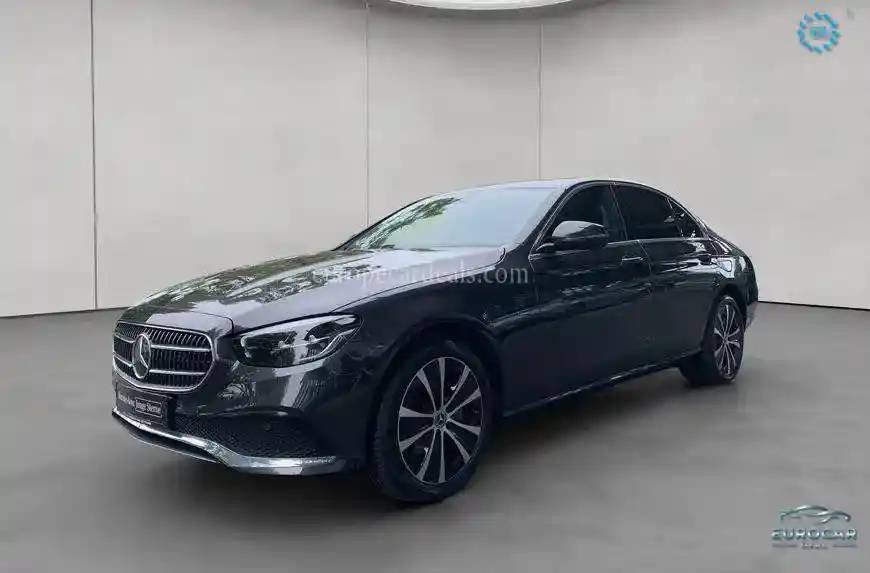 Mercedes-Benz E 300