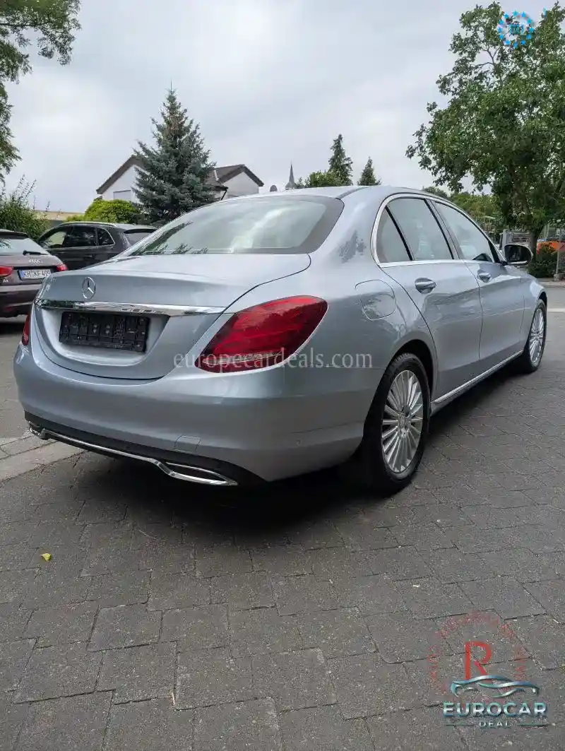 Mercedes-Benz C 180