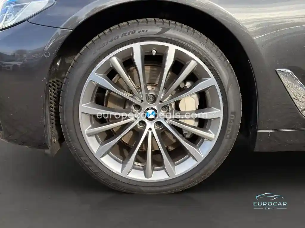 BMW 530