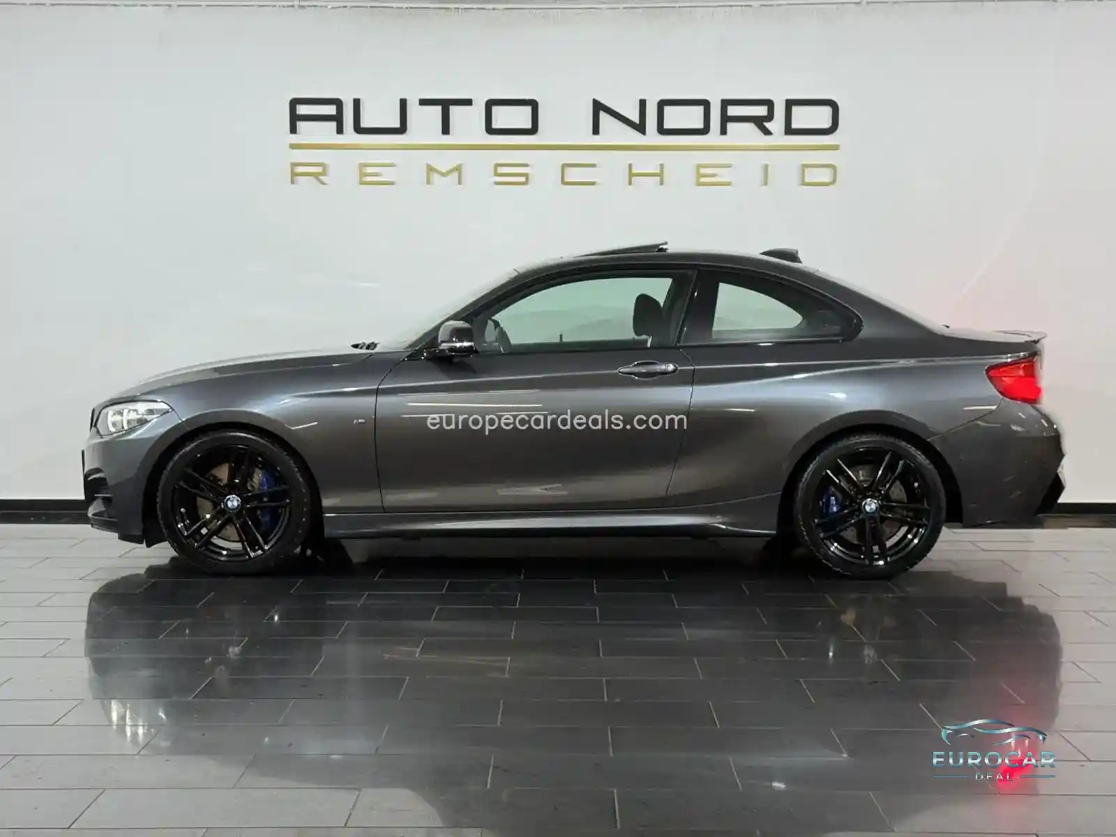 BMW M240i