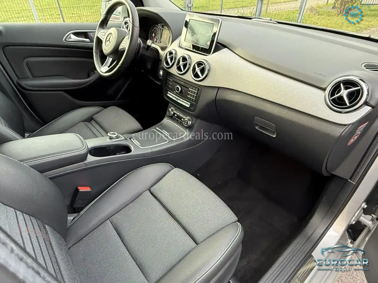 Mercedes-Benz B 220