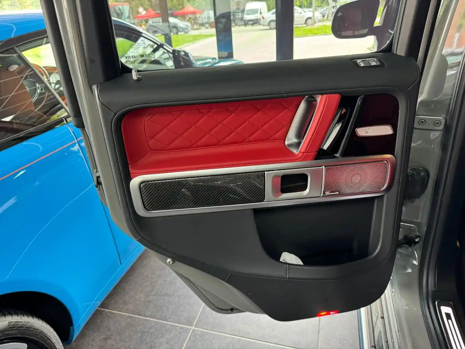 Mercedes-Benz G 500