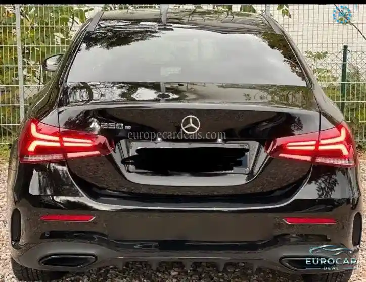 Mercedes-Benz A 250