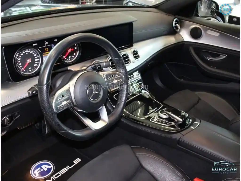 Mercedes-Benz E 300