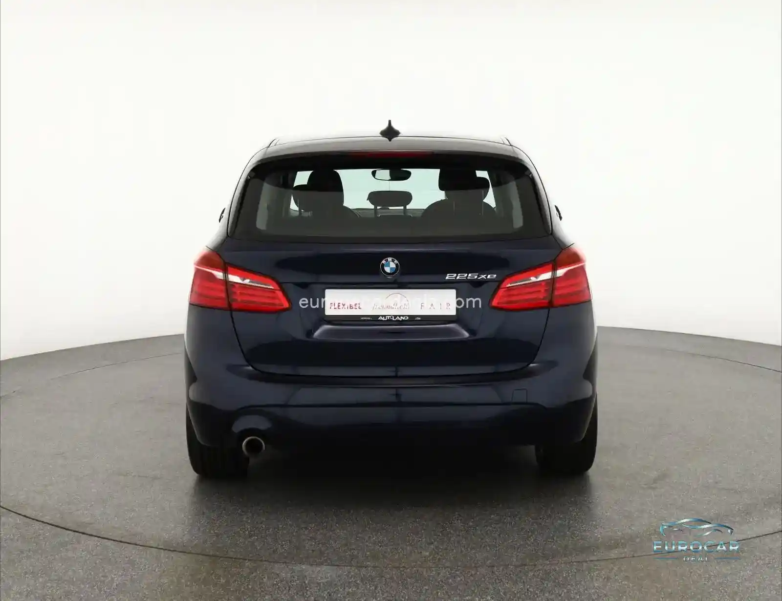 BMW 225