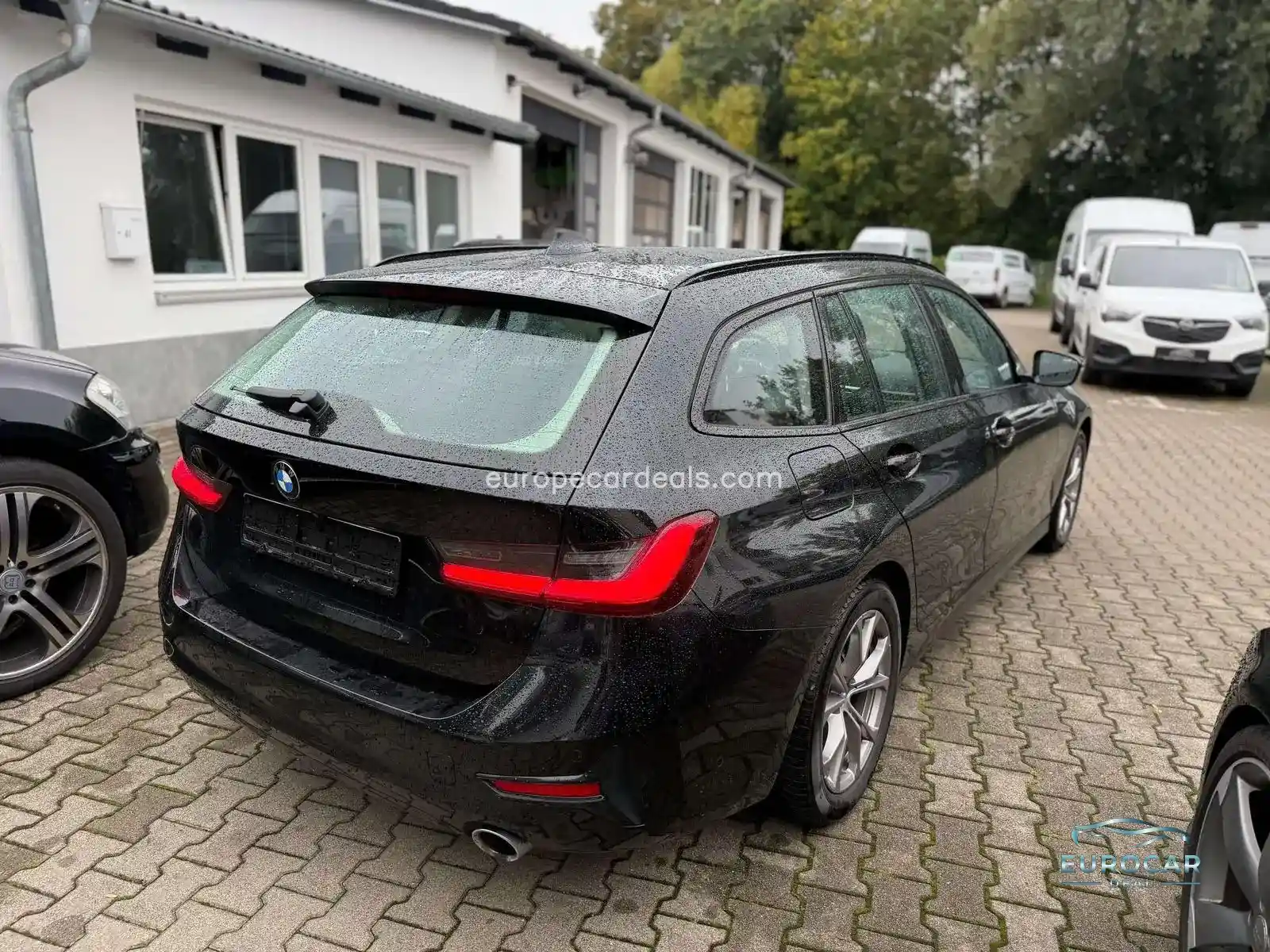 BMW 330