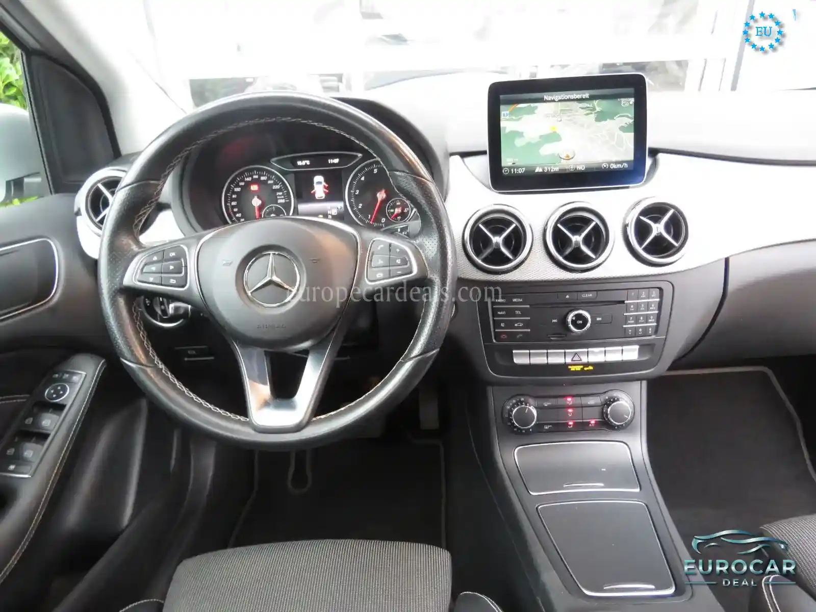 Mercedes-Benz B 200