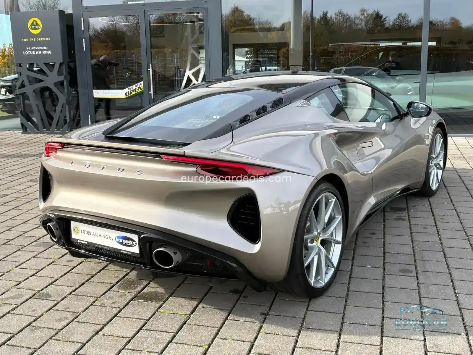 Lotus Emira