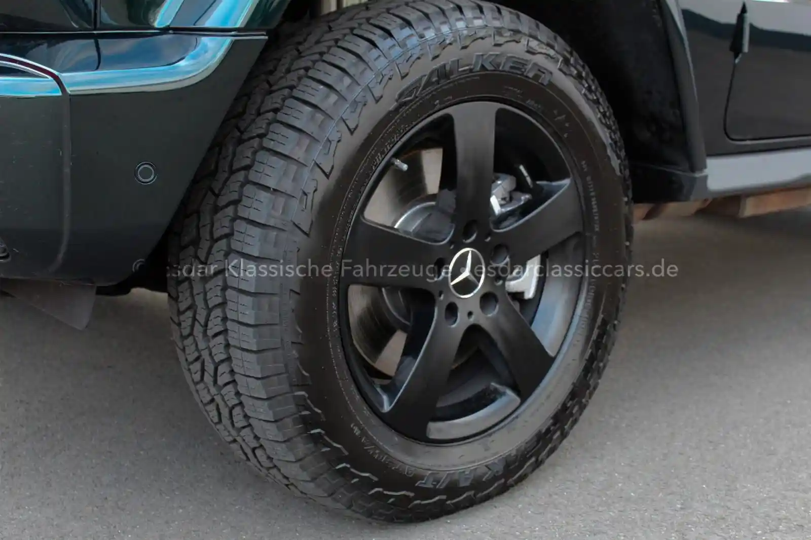 Mercedes-Benz G 500