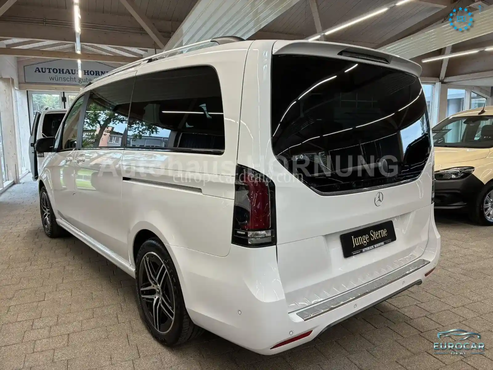 Mercedes-Benz V 250
