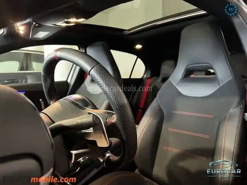 Mercedes-Benz A 35 AMG