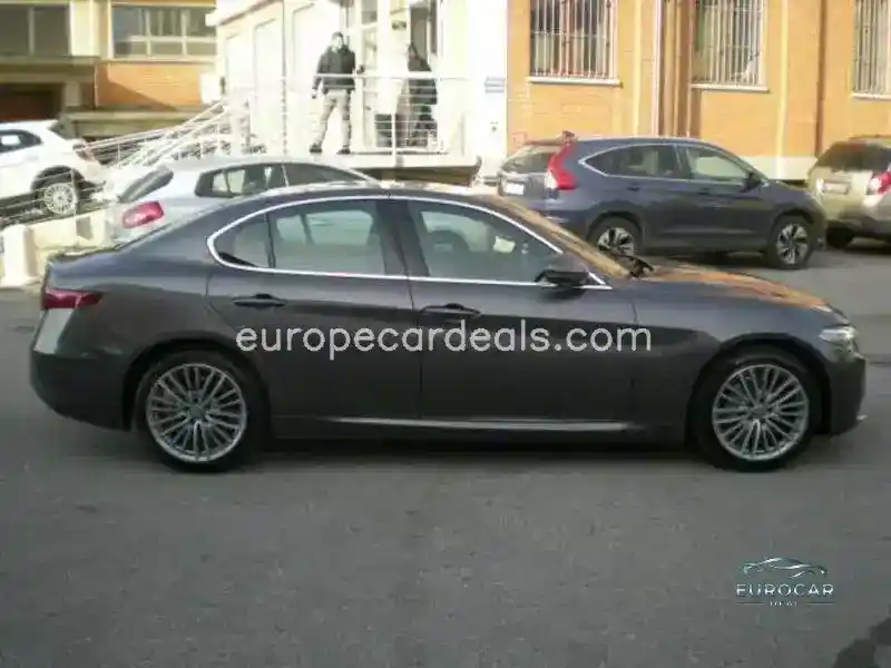 Alfa Romeo Giulia