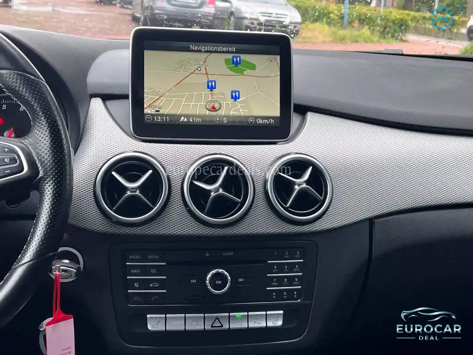 Mercedes-Benz B 220