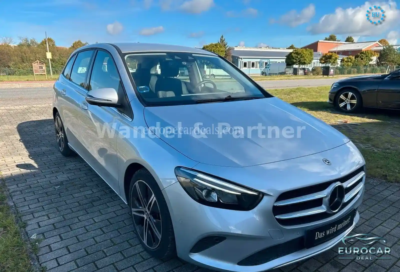 Mercedes-Benz B 180