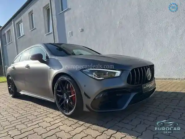 Mercedes-Benz CLA 45 AMG Shooting Brake