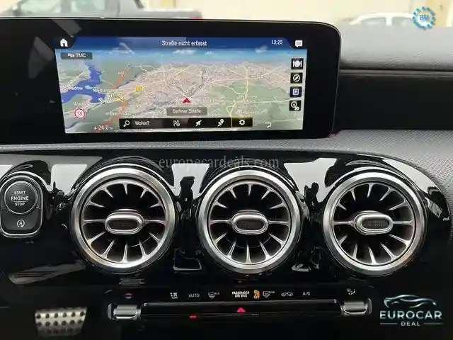 Mercedes-Benz A 35 AMG