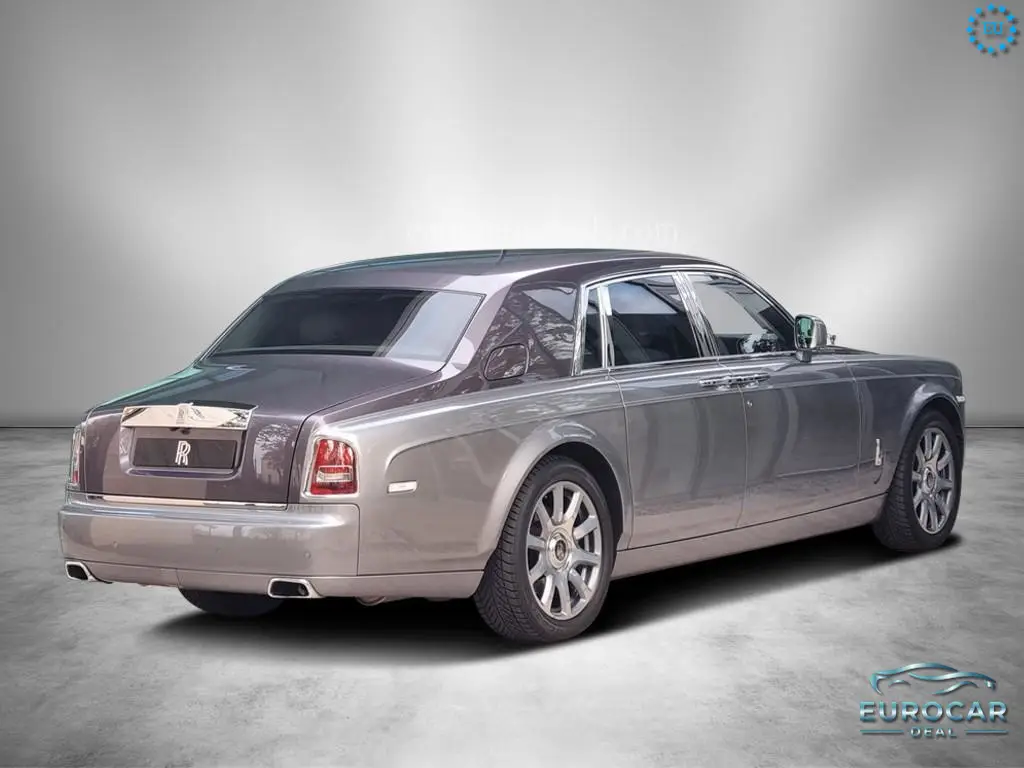 Rolls-Royce Phantom