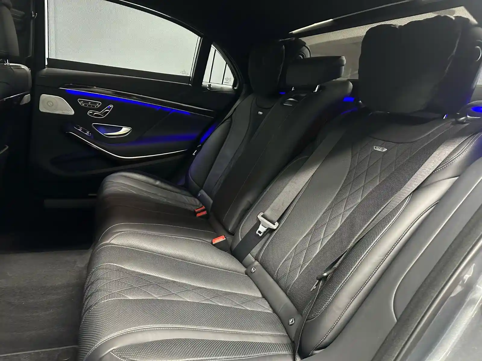 Mercedes-Benz S 600