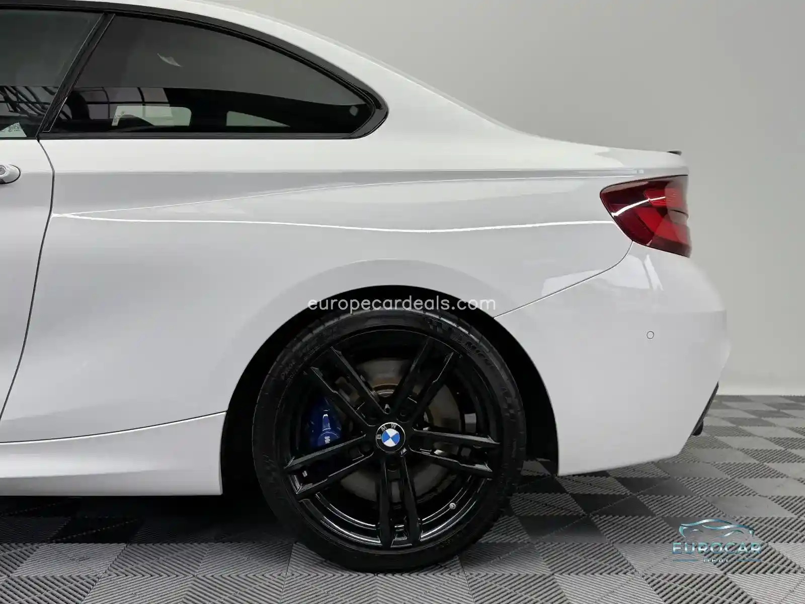 BMW M240i