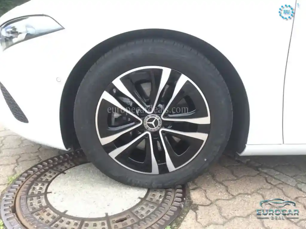 Mercedes-Benz A 220