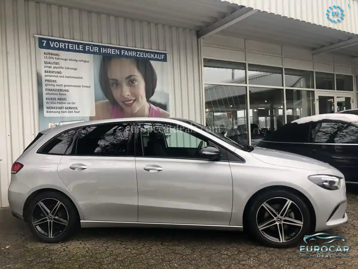Mercedes-Benz B 200