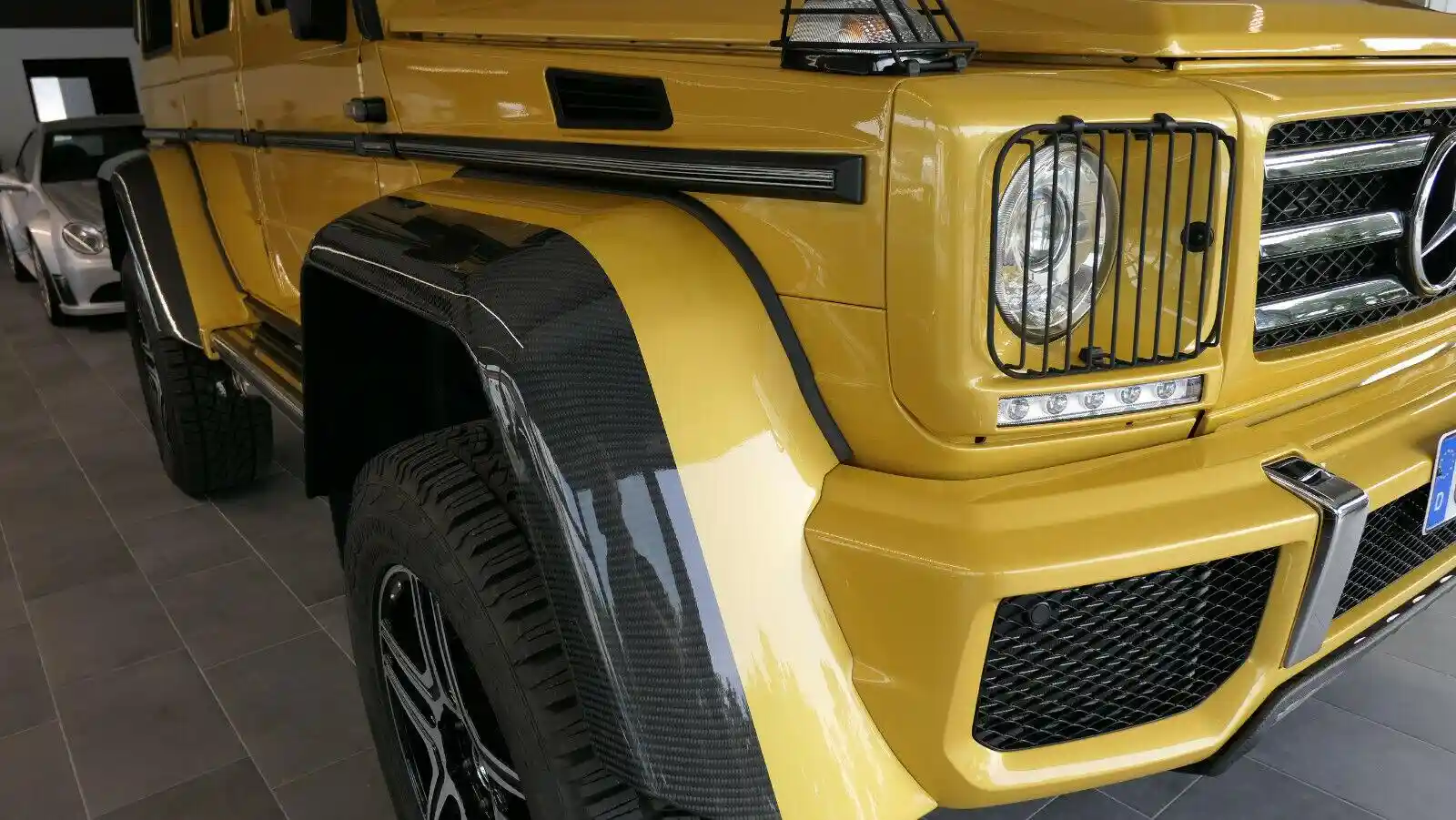 Mercedes-Benz G 500