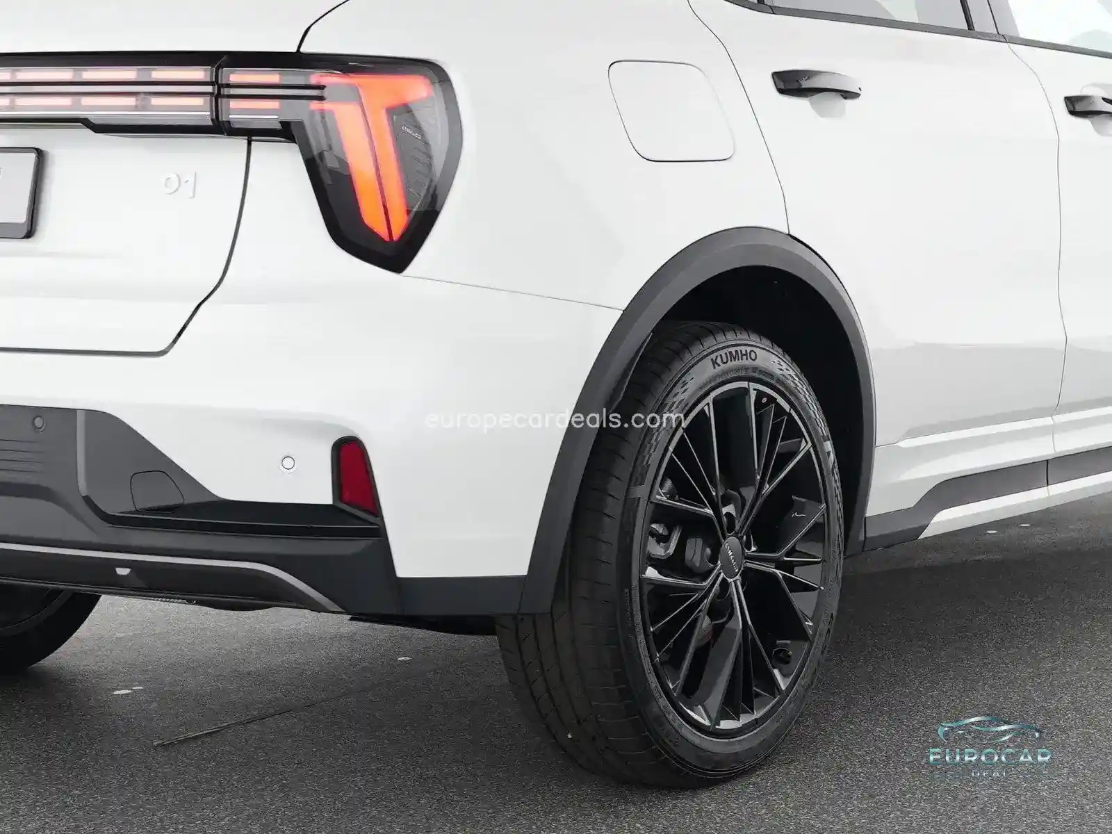 Lynk&Co 01
