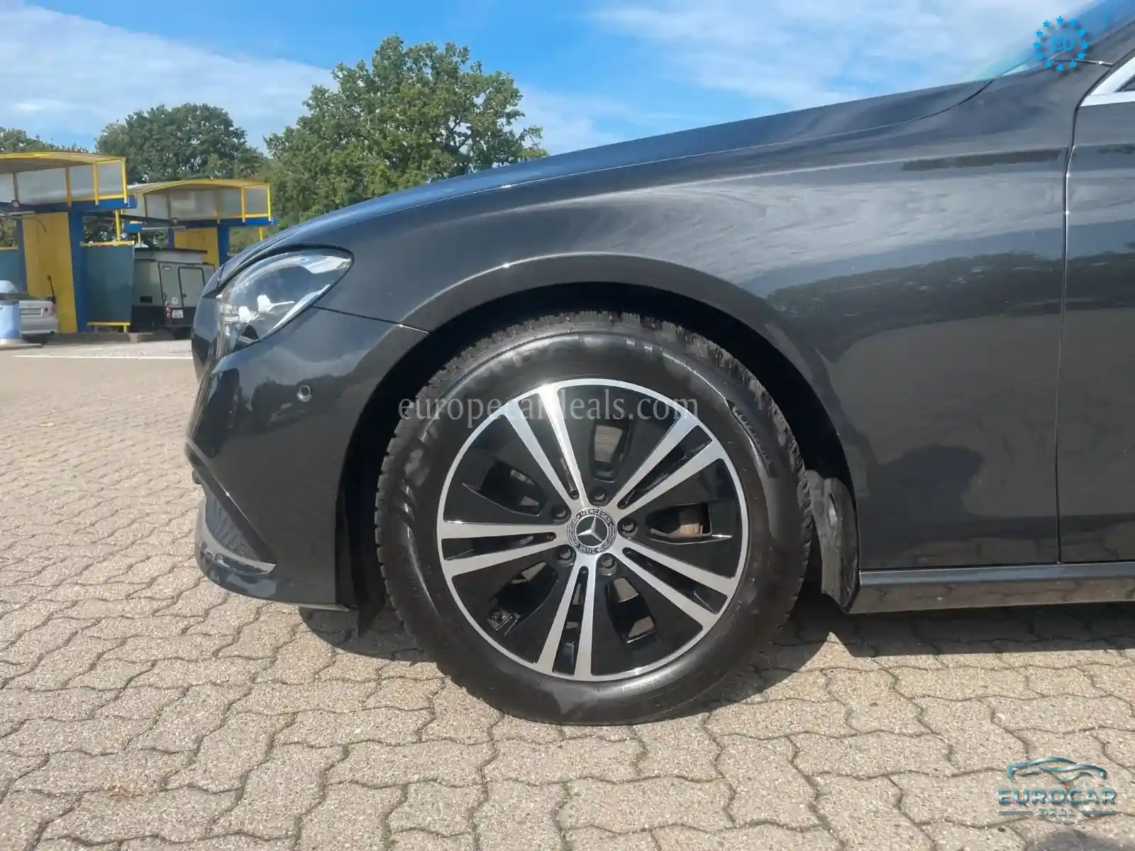Mercedes-Benz E 200