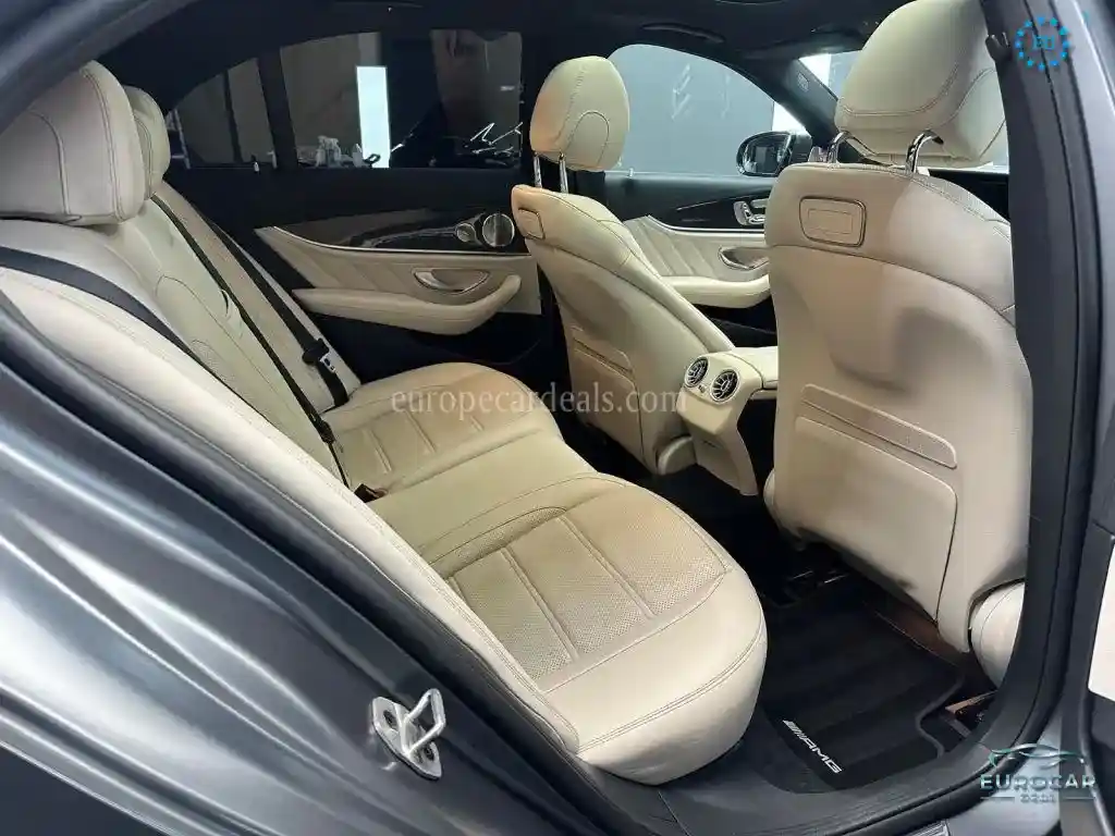 Mercedes-Benz E 63 AMG