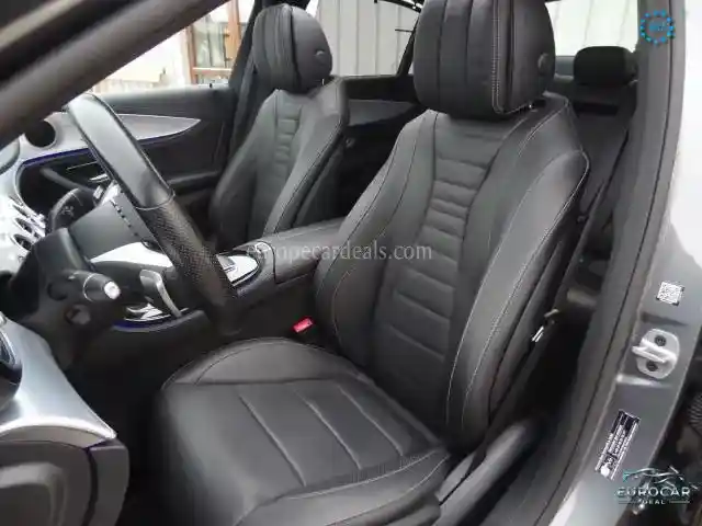 Mercedes-Benz E 400