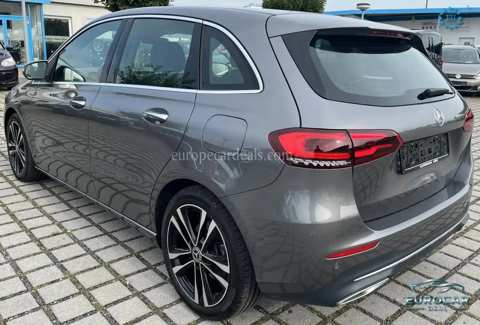 Mercedes-Benz B 220