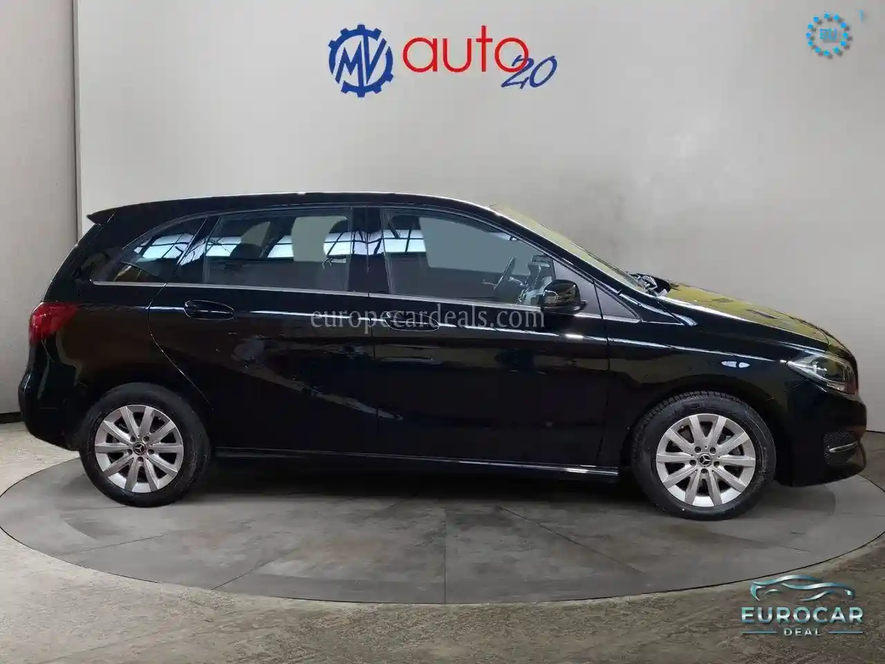 Mercedes-Benz B 200
