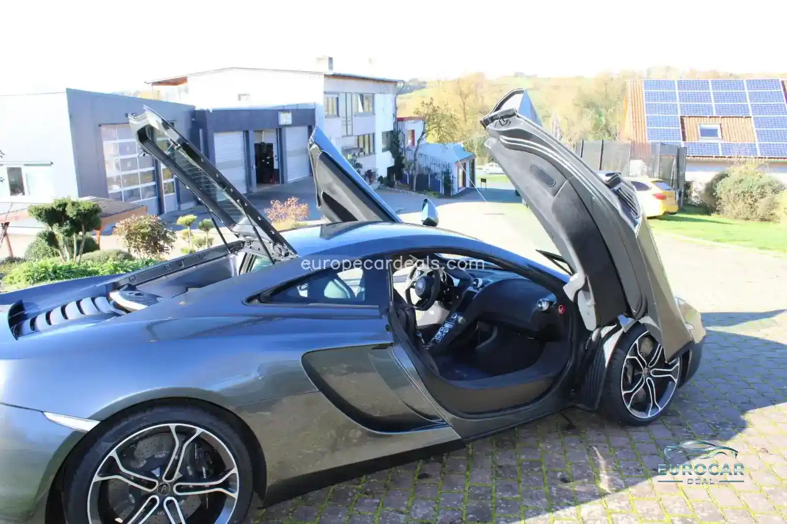 McLaren MP4-12C