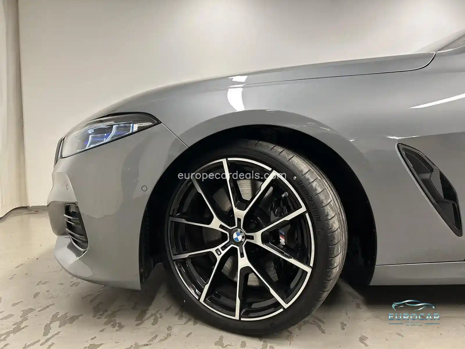 BMW 840