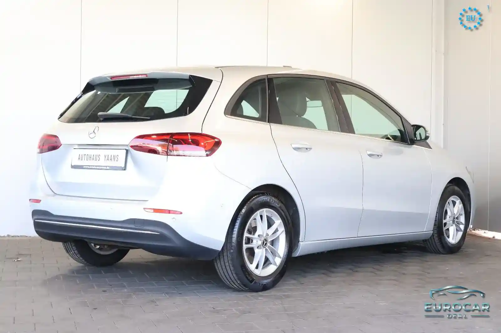 Mercedes-Benz B 200