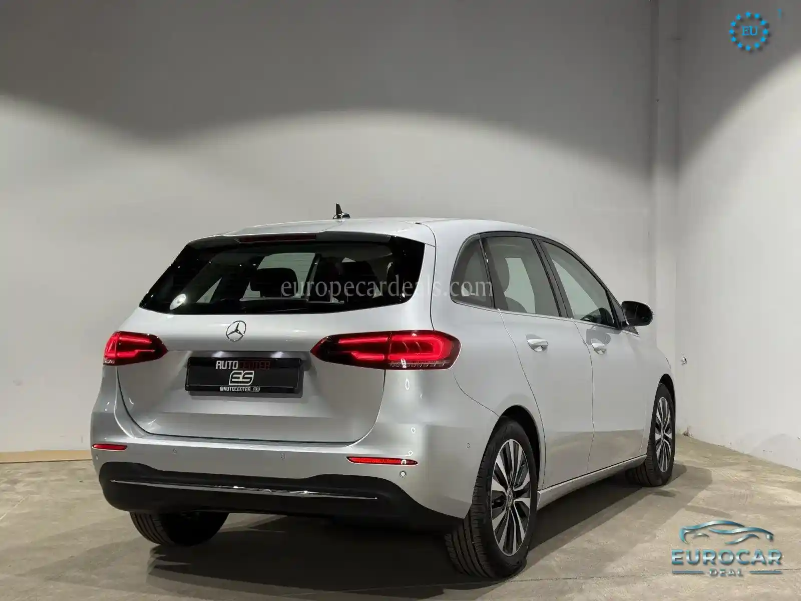 Mercedes-Benz B 220