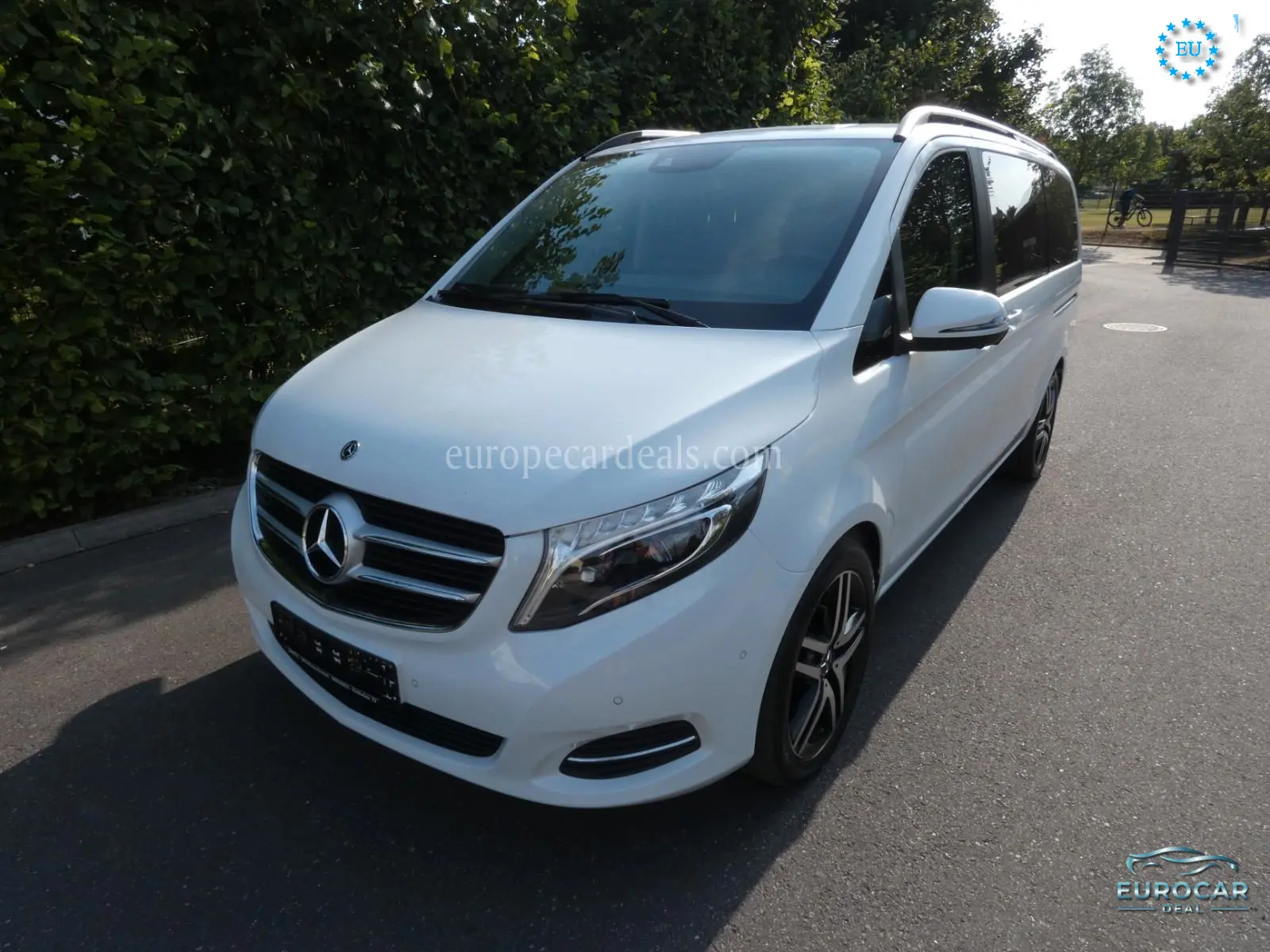 Mercedes-Benz V 220