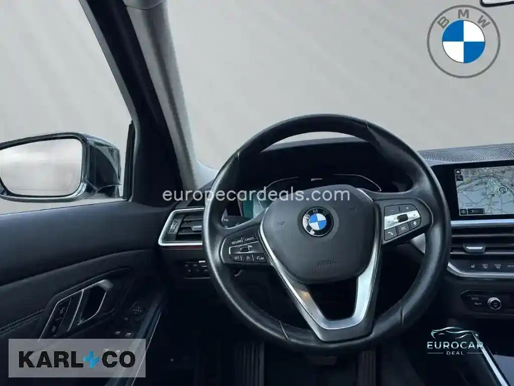 BMW 330